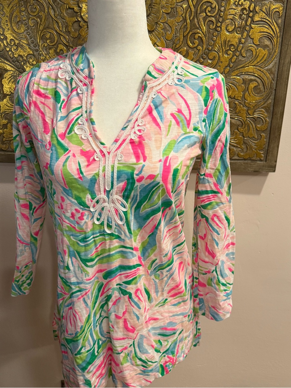Lilly Pulitzer Multicolor Tropical V-Neck Tunic - Pink, Green, Blue
